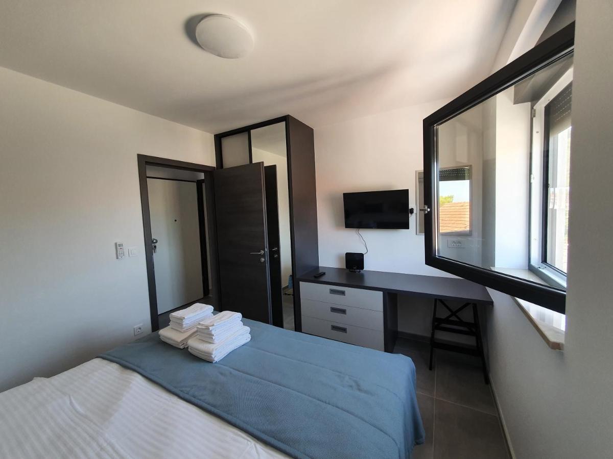 Apartmani Nerium Lovište Esterno foto