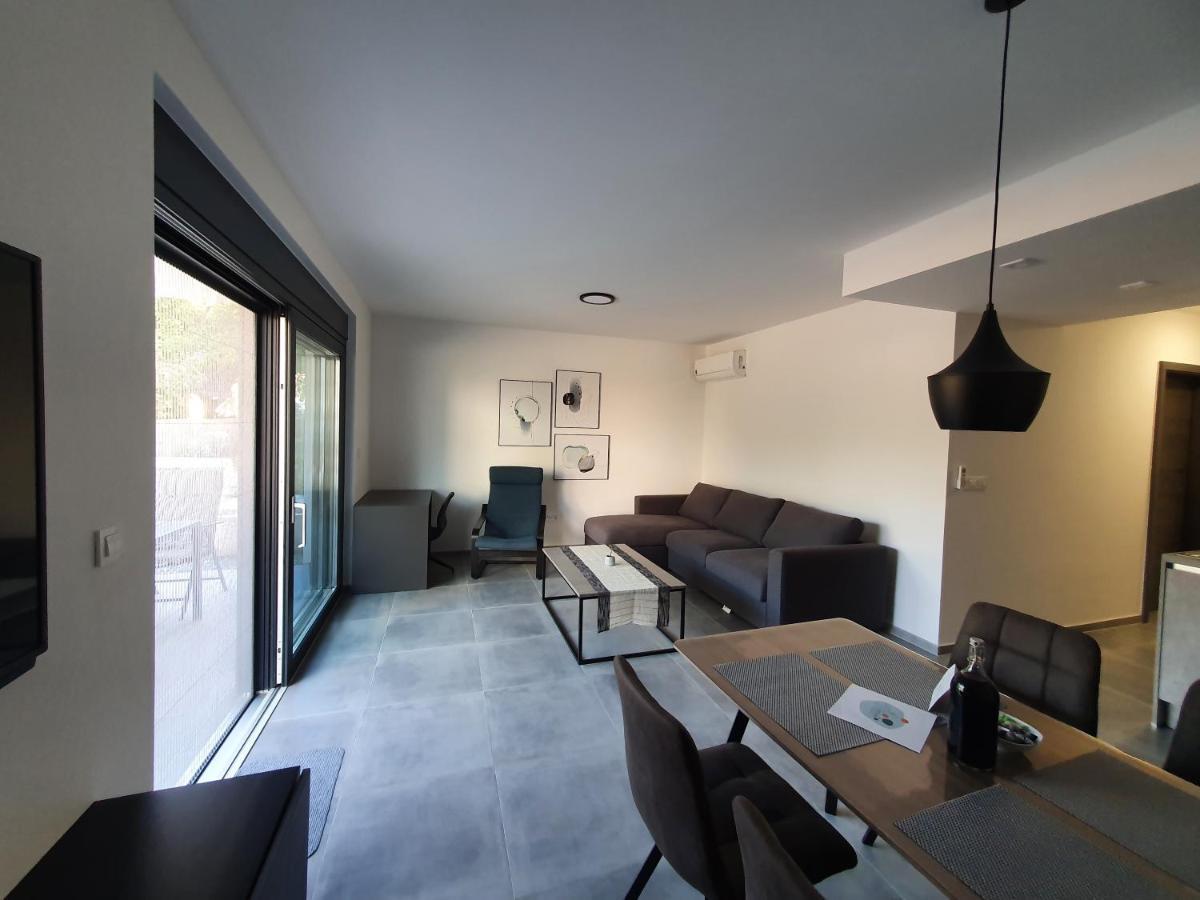 Apartmani Nerium Lovište Esterno foto